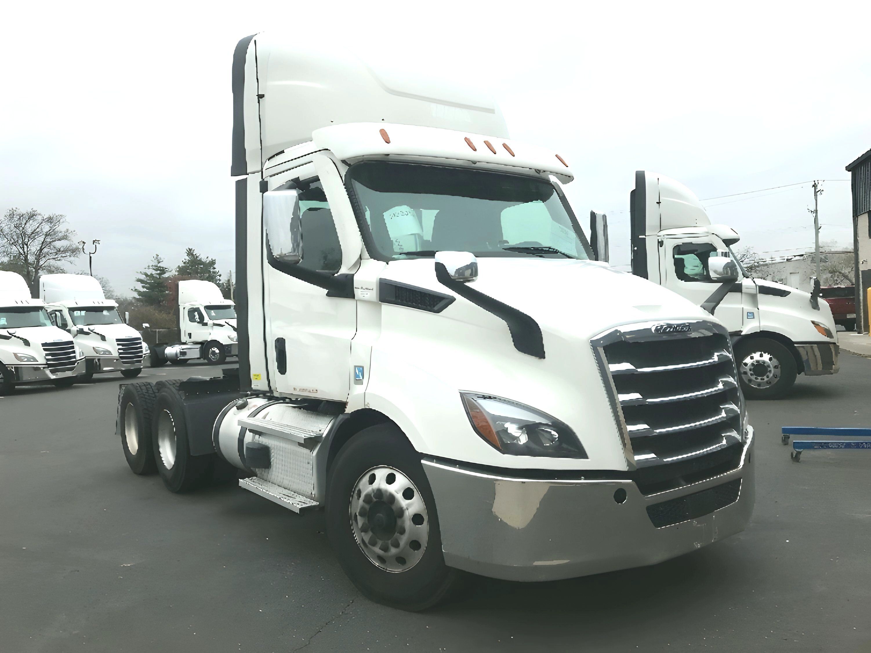 2021 FREIGHTLINER CASCADIA 116 in Burlington, NJ