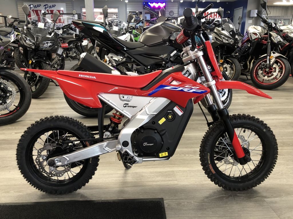 Image showcasing 2015 Club Car Precedent i2 Villager 4 Signature Electric for Sale