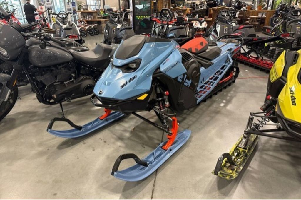 2026 Ski-Doo SM FREE 8TR S BE HAC 154 3P 26 850 E-TEC® Turbo R 3.0 in boise ID