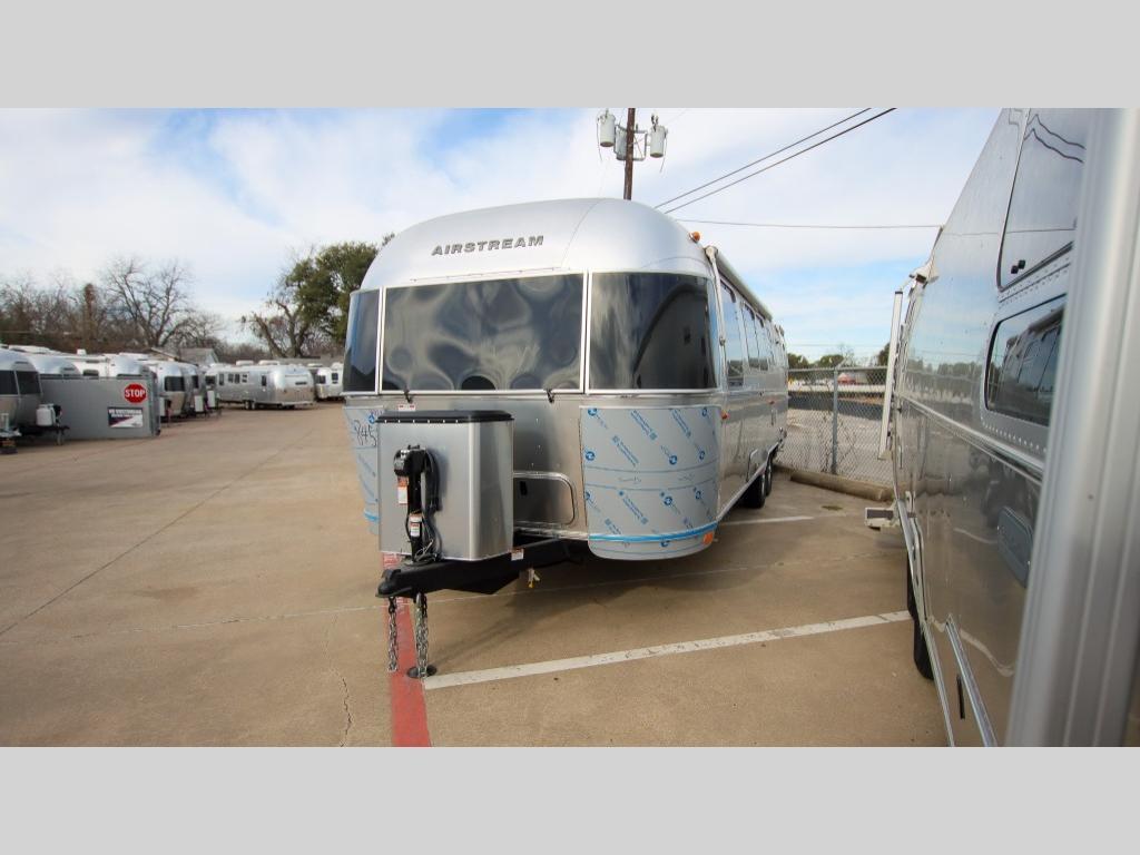 2026 Airstream Flying Cloud 30FB Bunk RV