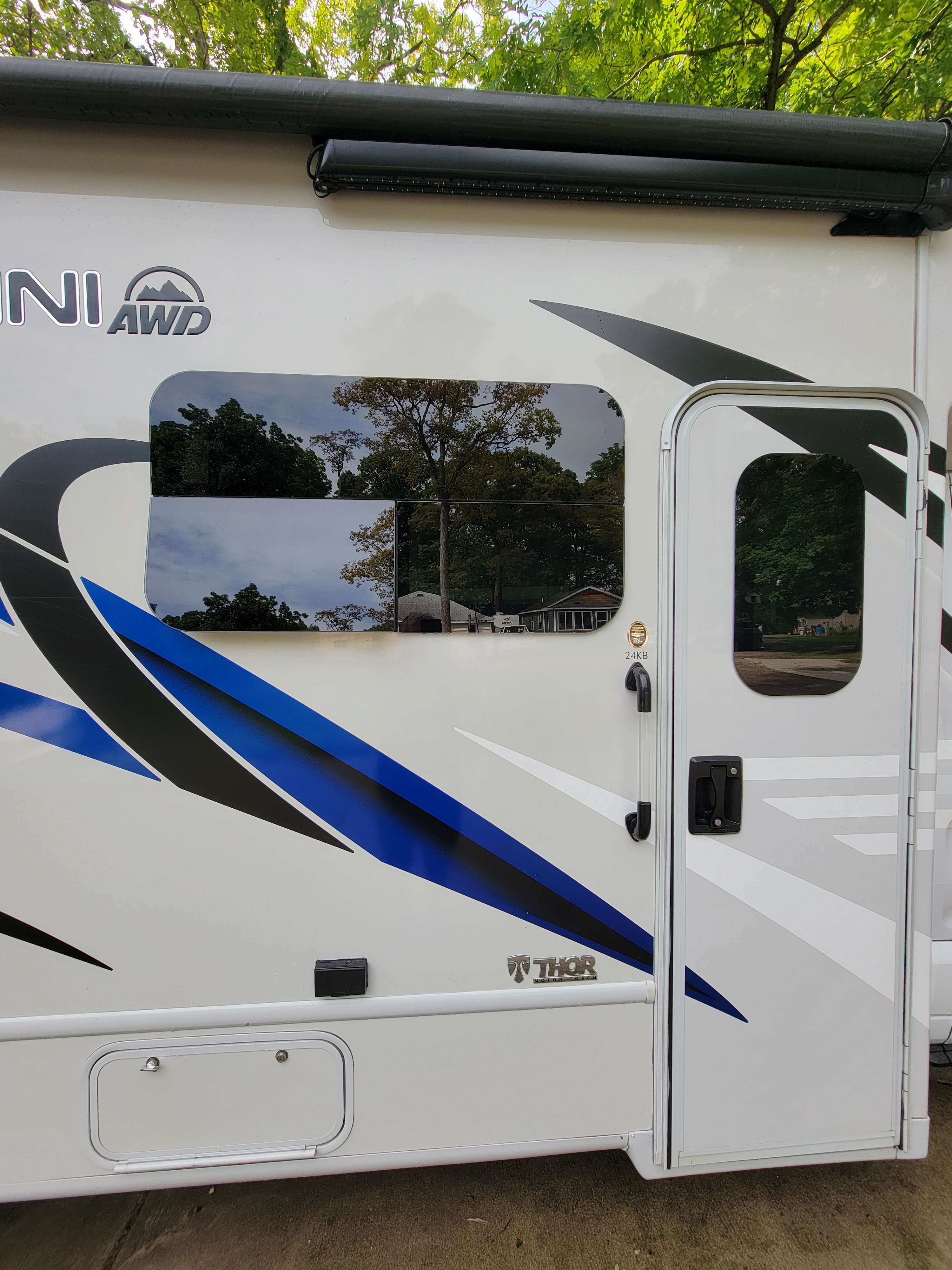 2023 Thor Motor Coach GEMINI AWD 24KB in whitmore lake MI