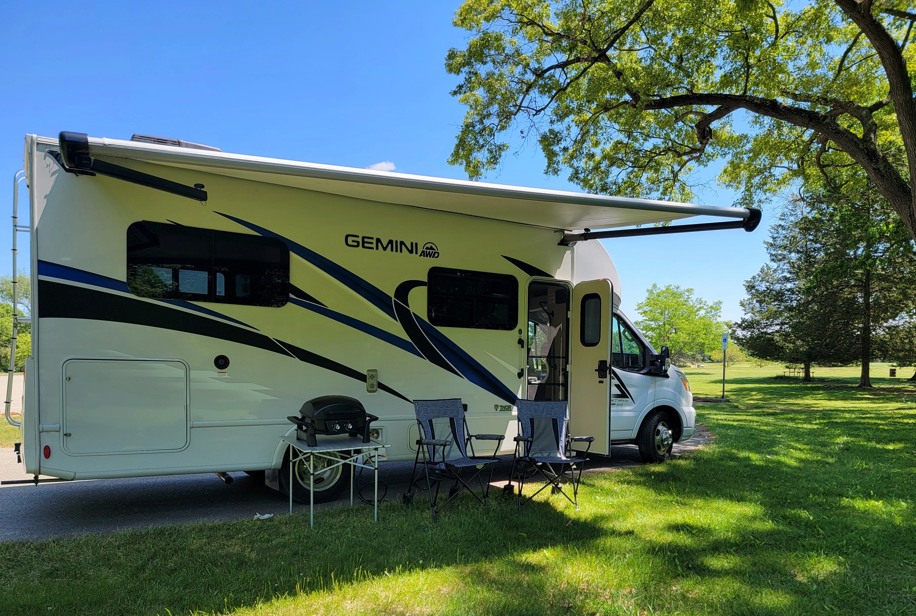 2023 Thor Motor Coach GEMINI AWD 24KB RV