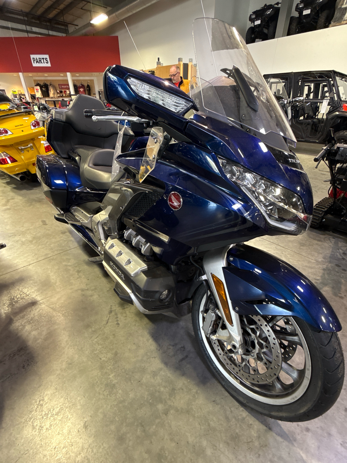2018 Honda Gold Wing Tour Automatic DCT 1800 TOUR AUTOMATIC DCT in Davenport, IA