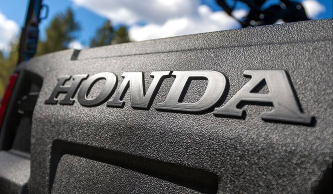 A photo of this 2018 Honda Pioneer 1000-5 Deluxe