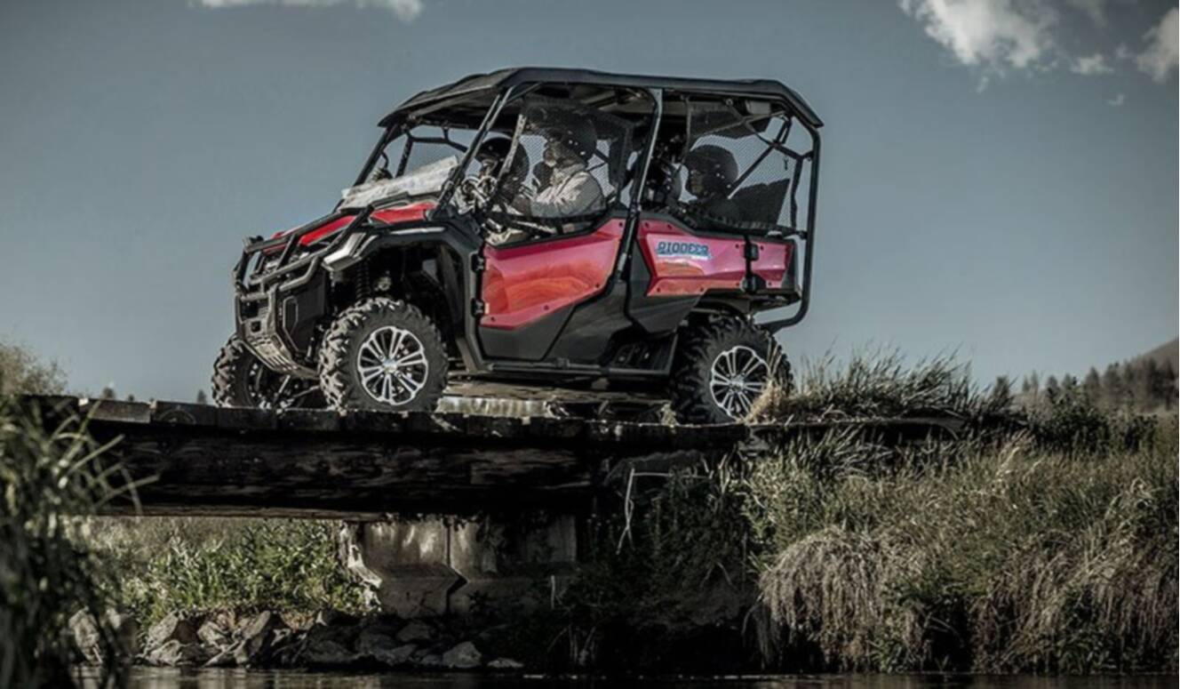 A photo of this 2018 Honda Pioneer 1000-5 Deluxe