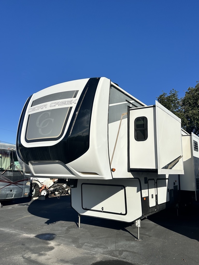2021 Forest River Cedar Creek 311RL in clearwater FL