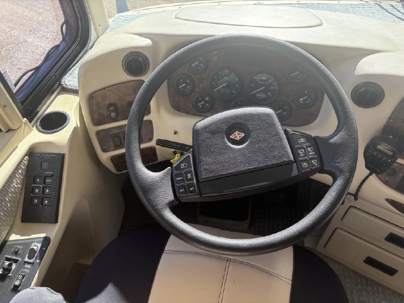 2003 NEWMAR DUTCHSTAR 4005