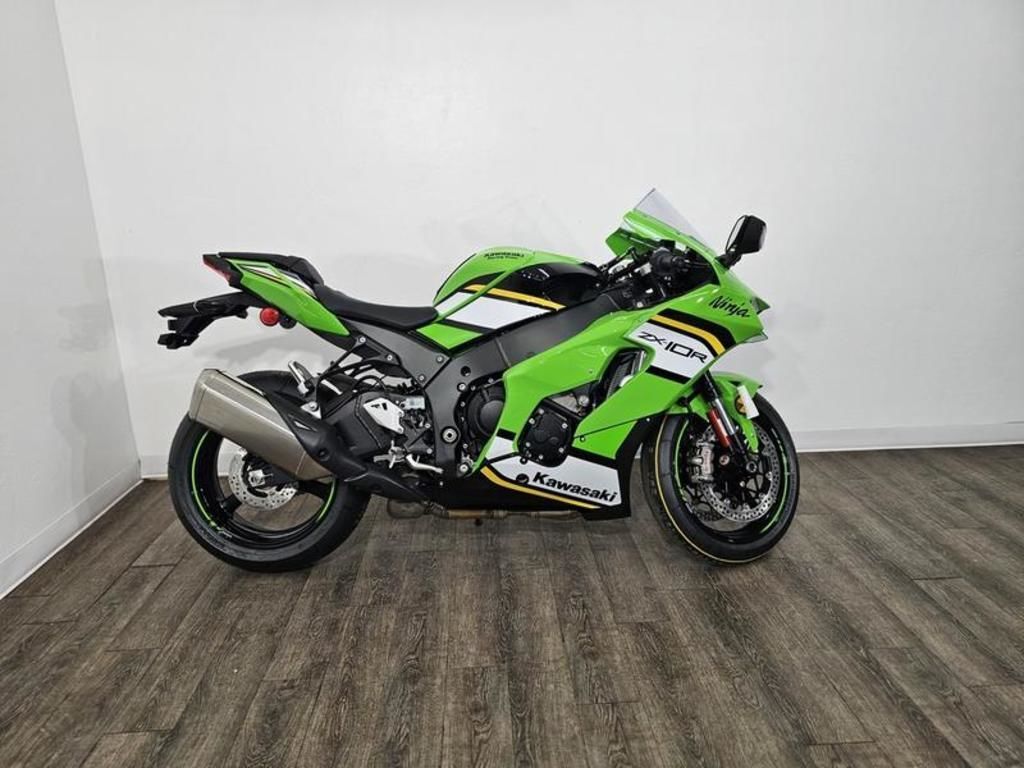 2025-10-07売り切れ 2025 Kawasaki Ninja® ZX™-10R | Supersport Motorcycle | Race-Ready