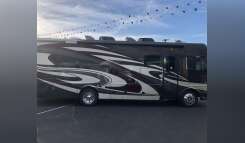 2019 Fleetwood BOUNDER 33C RV