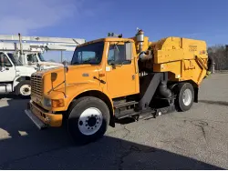 2001 INTERNATIONAL 4000
