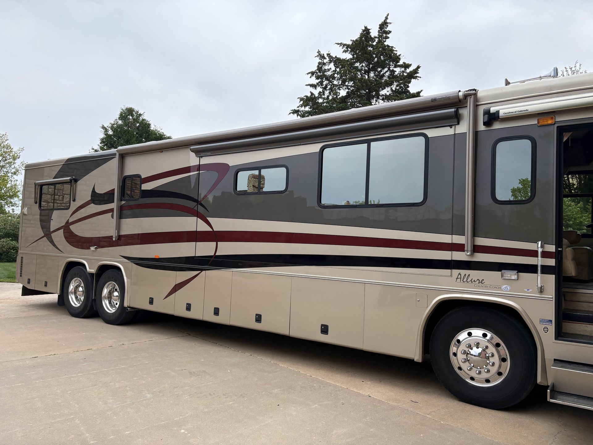 2003 Country Coach ALLURE SPECIAL EDITION in south hutchinson KS