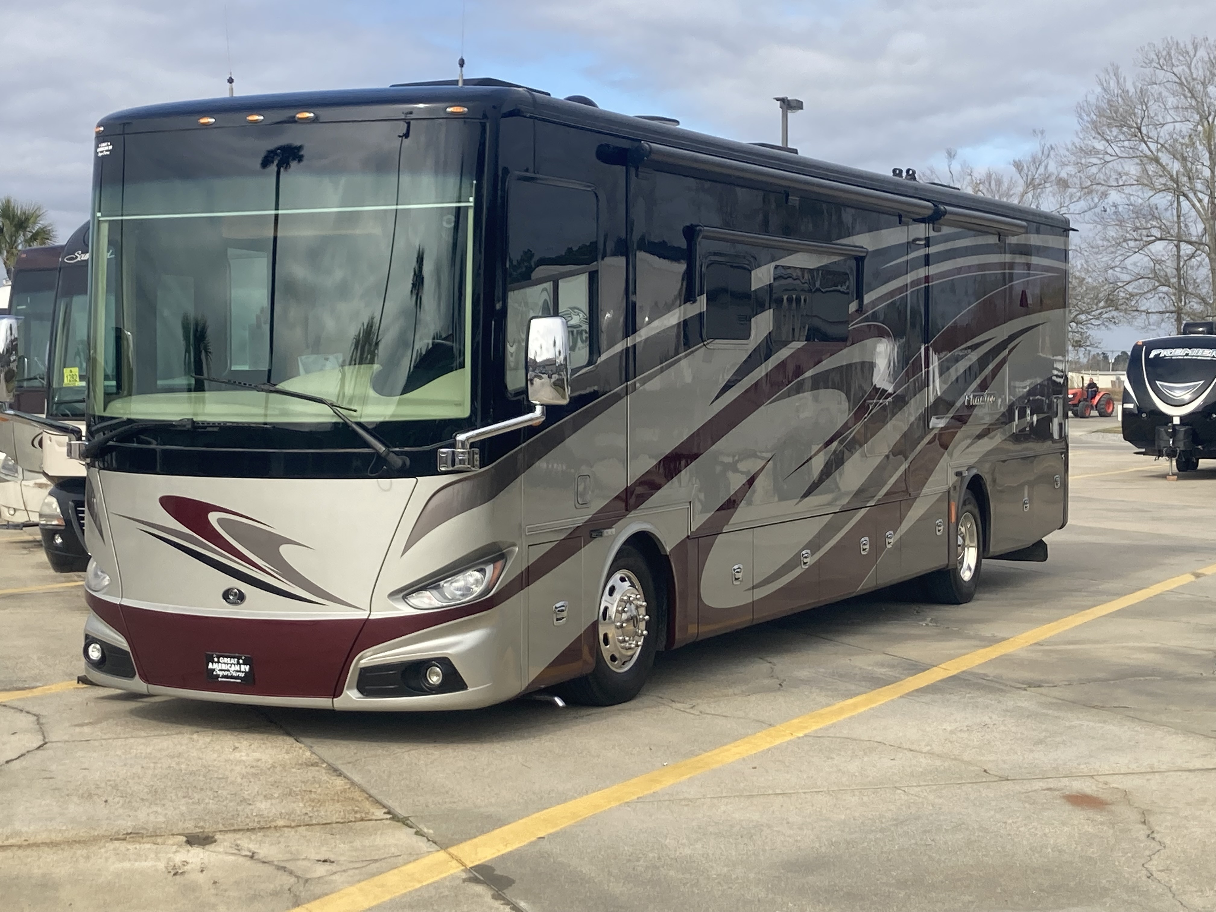 2017 Tiffin Motorhomes PHAETON 40 QBH RV