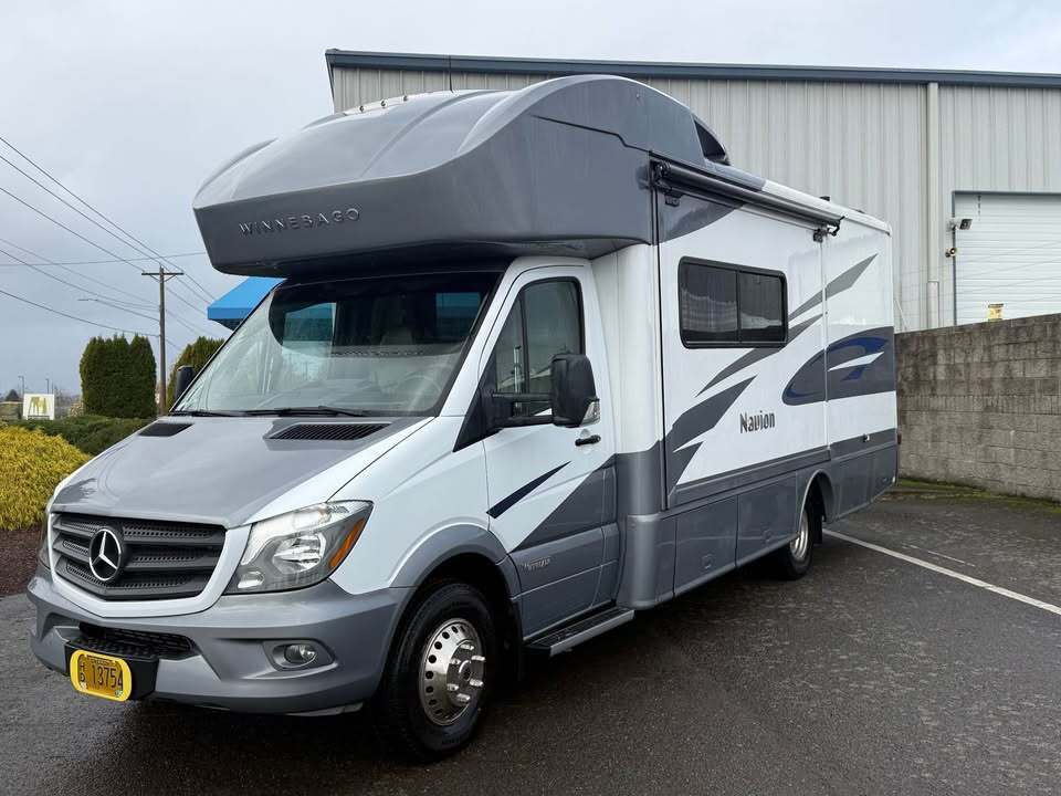 Used 2019 Winnebago Navion 24j in Salem, OR - 5038744386 - RV Trader