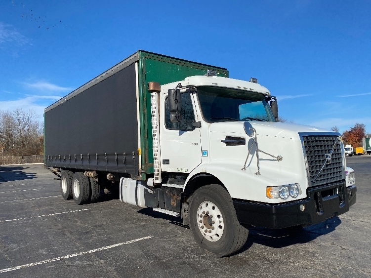 2019 VOLVO VHD64B in Parsippany, NJ