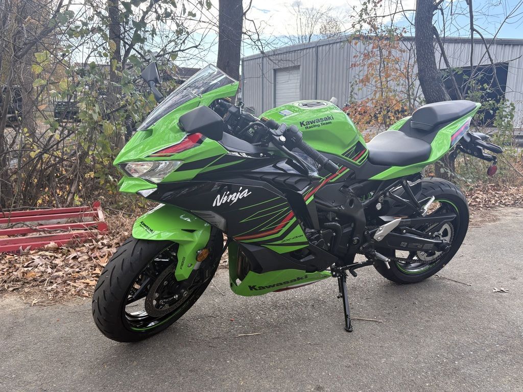 セール中 ありな Ninja ZX-R4 SE 入荷しました‼️ 2026年モデル 🟢新車🟢 #