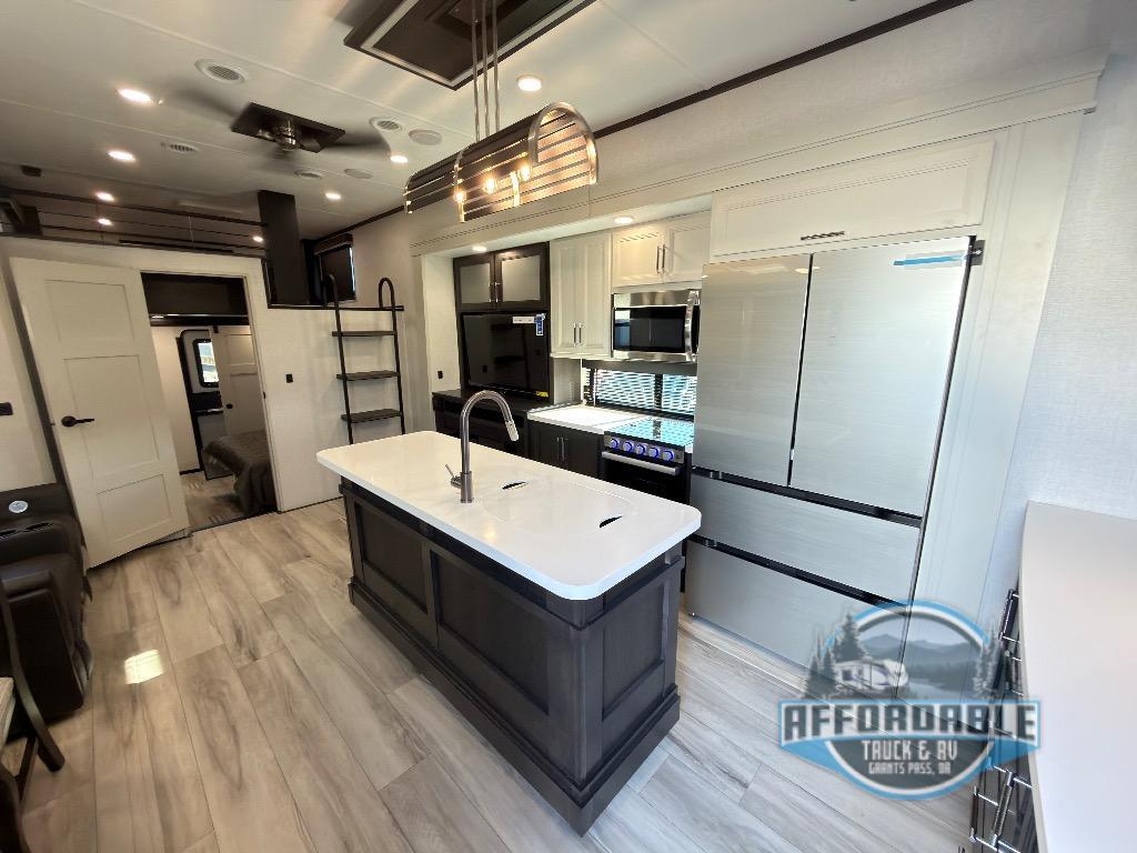 2026 Keystone Rv Alpine Avalanche Edition 390DS in grants pass OR