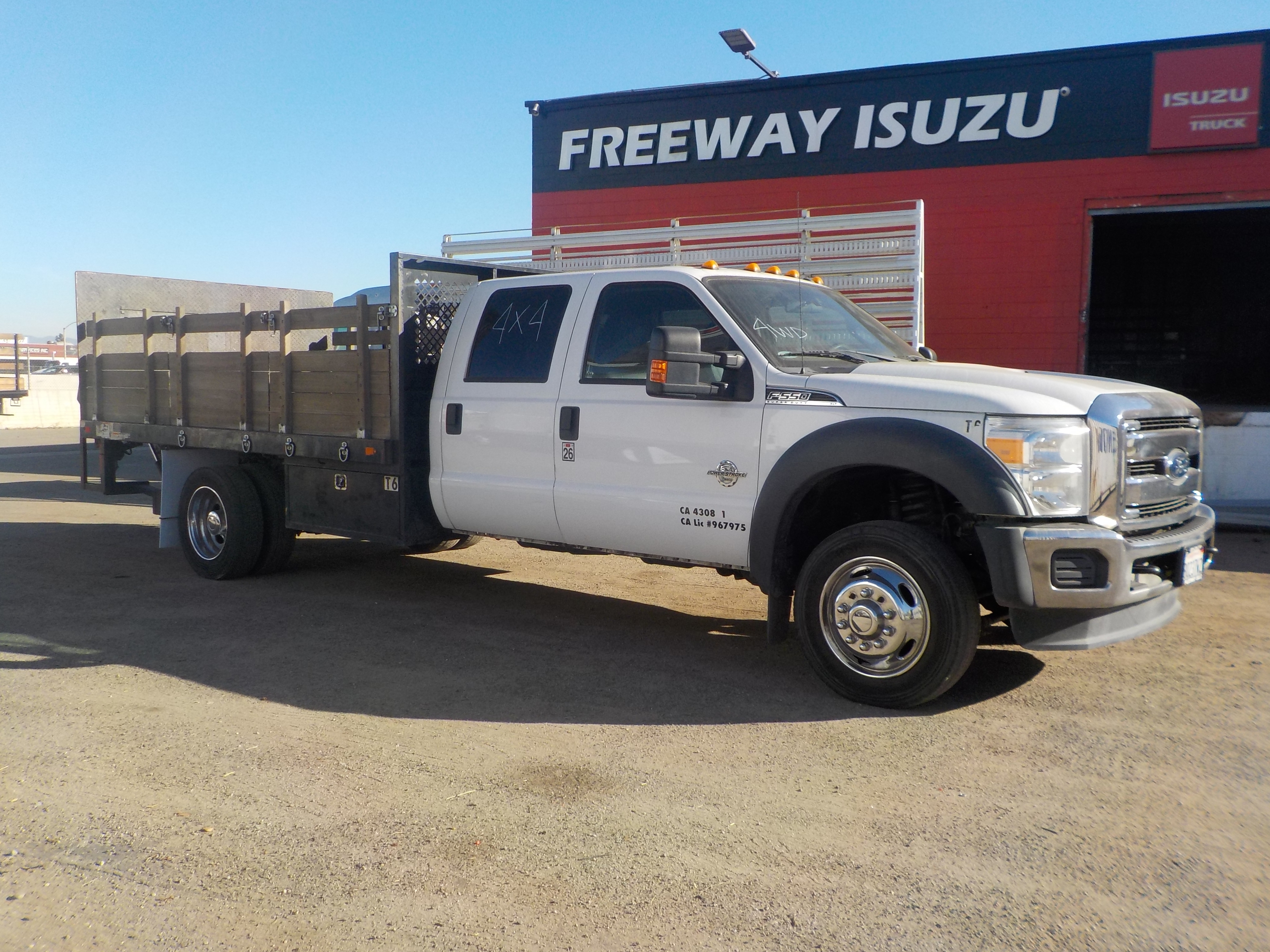 2016 FORD F550 XLT in Corona, CA