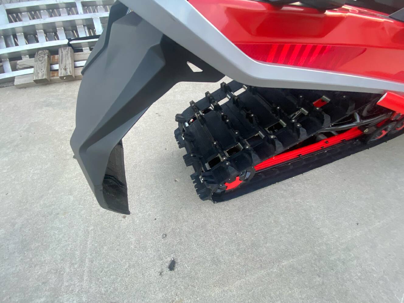 A photo of this 2022 Lynx RAVE RE 850 E-TEC Ice Ripper XT 1.5 M.S./E.S. - EARLY 