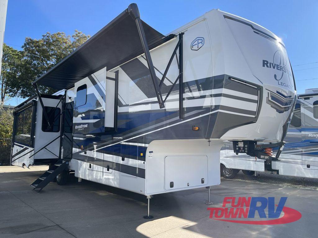 2026 Forest River Rv RiverStone Legacy 39RKFB in cleburne TX