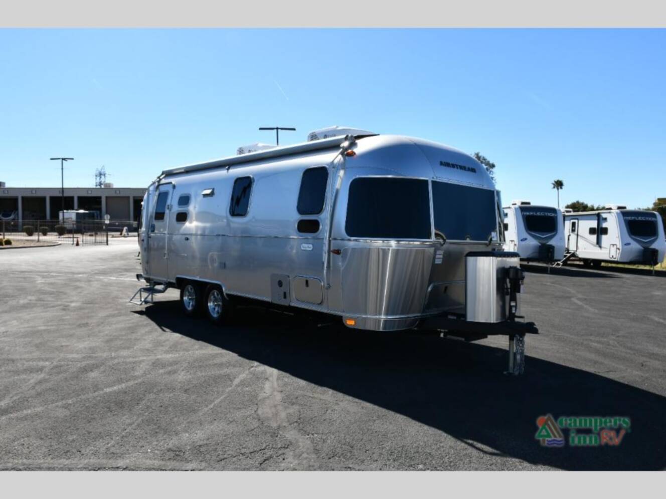 A photo of this 2026 Airstream Flying Cloud 25FBT