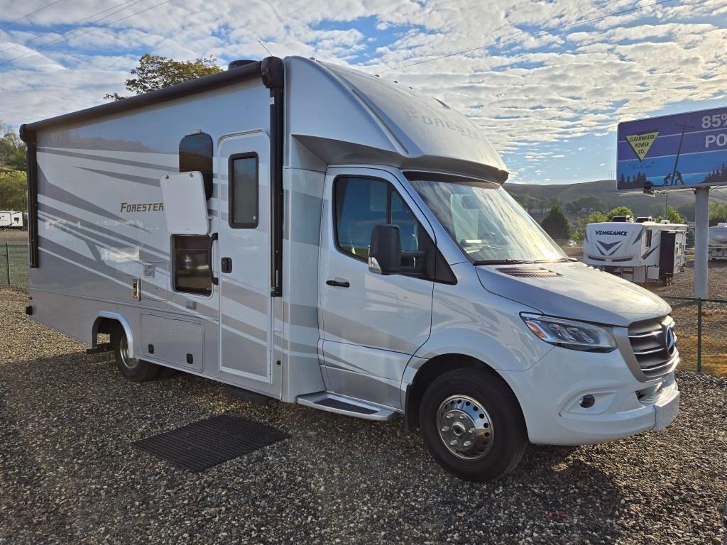 2020 Forest River Rv Forester 2401B RV
