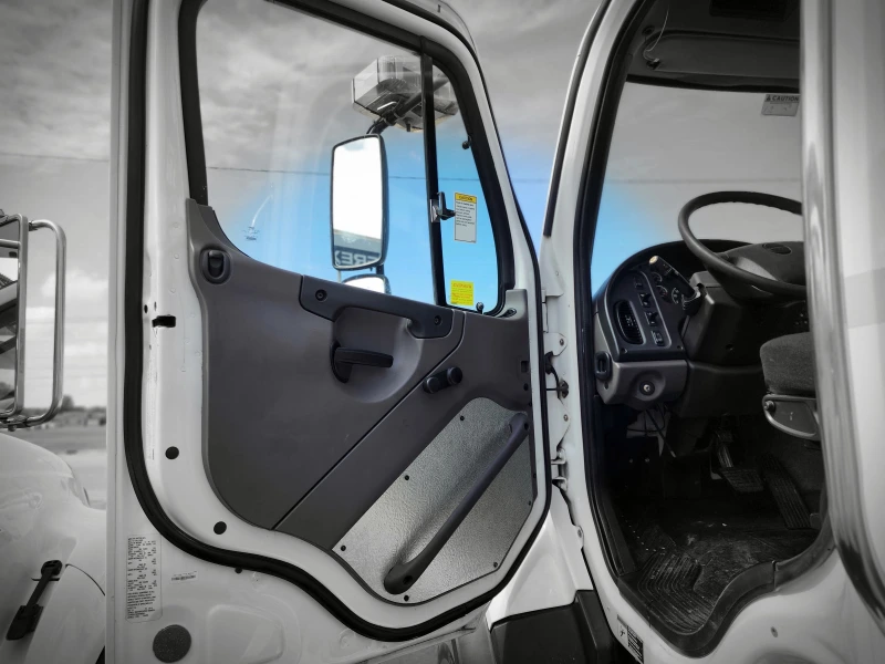 2014 FREIGHTLINER 108 SD w/VACTOR Mfg. HXX Prodigy® HYDRO & DRY VACUUM EXCAVATOR 