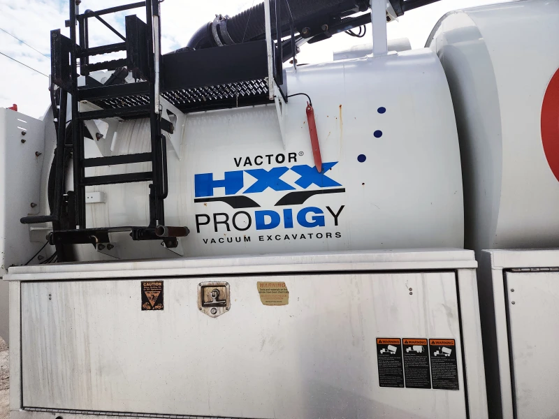 2014 FREIGHTLINER 108 SD w/VACTOR Mfg. HXX Prodigy® HYDRO & DRY VACUUM EXCAVATOR 