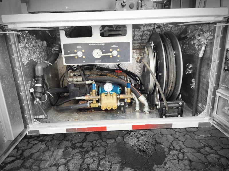 2014 FREIGHTLINER 108 SD w/VACTOR Mfg. HXX Prodigy® HYDRO & DRY VACUUM EXCAVATOR 