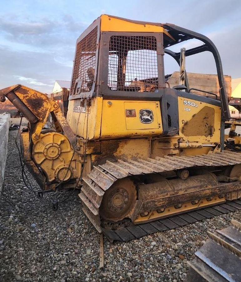 2010 DEERE 550J LGP in Danville, OH