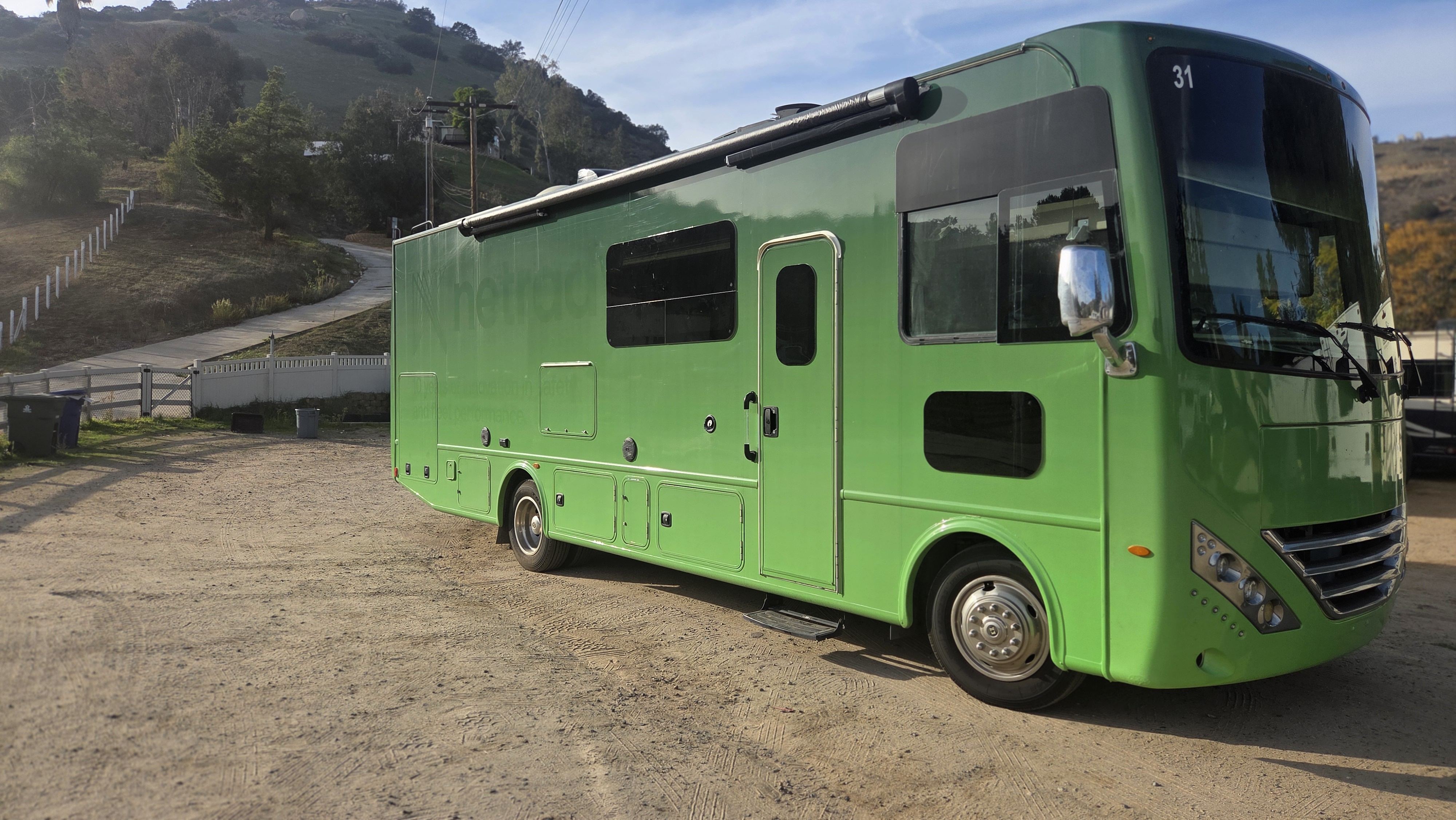 2018 Thor Motor Coach HURRICANE 29M RV