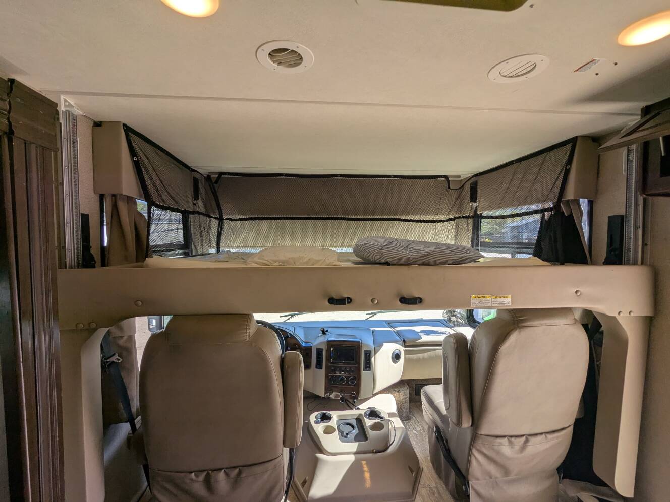 A photo of this 2018 Thor Motor Coach HURRICANE 29M