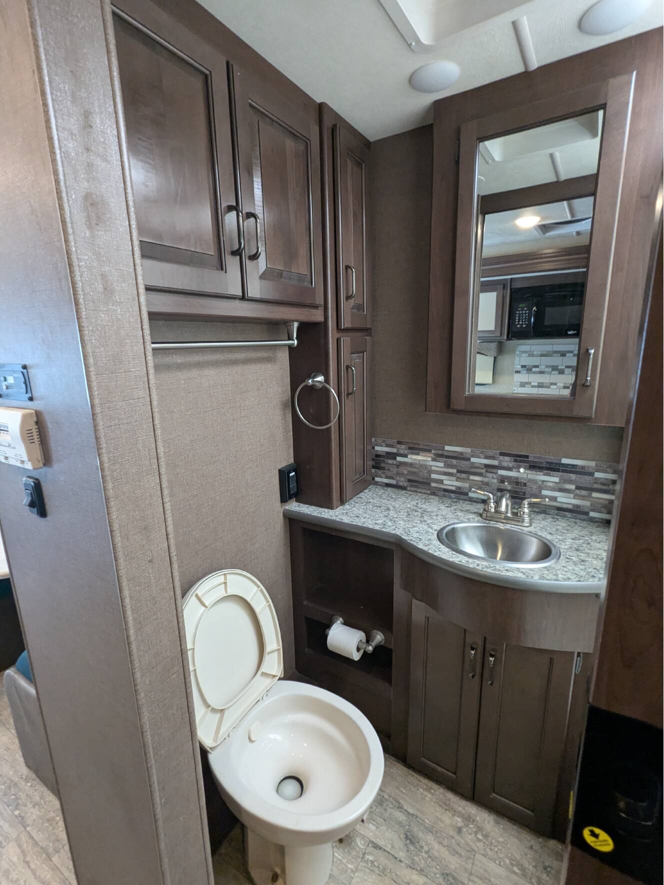 A photo of this 2018 Thor Motor Coach HURRICANE 29M