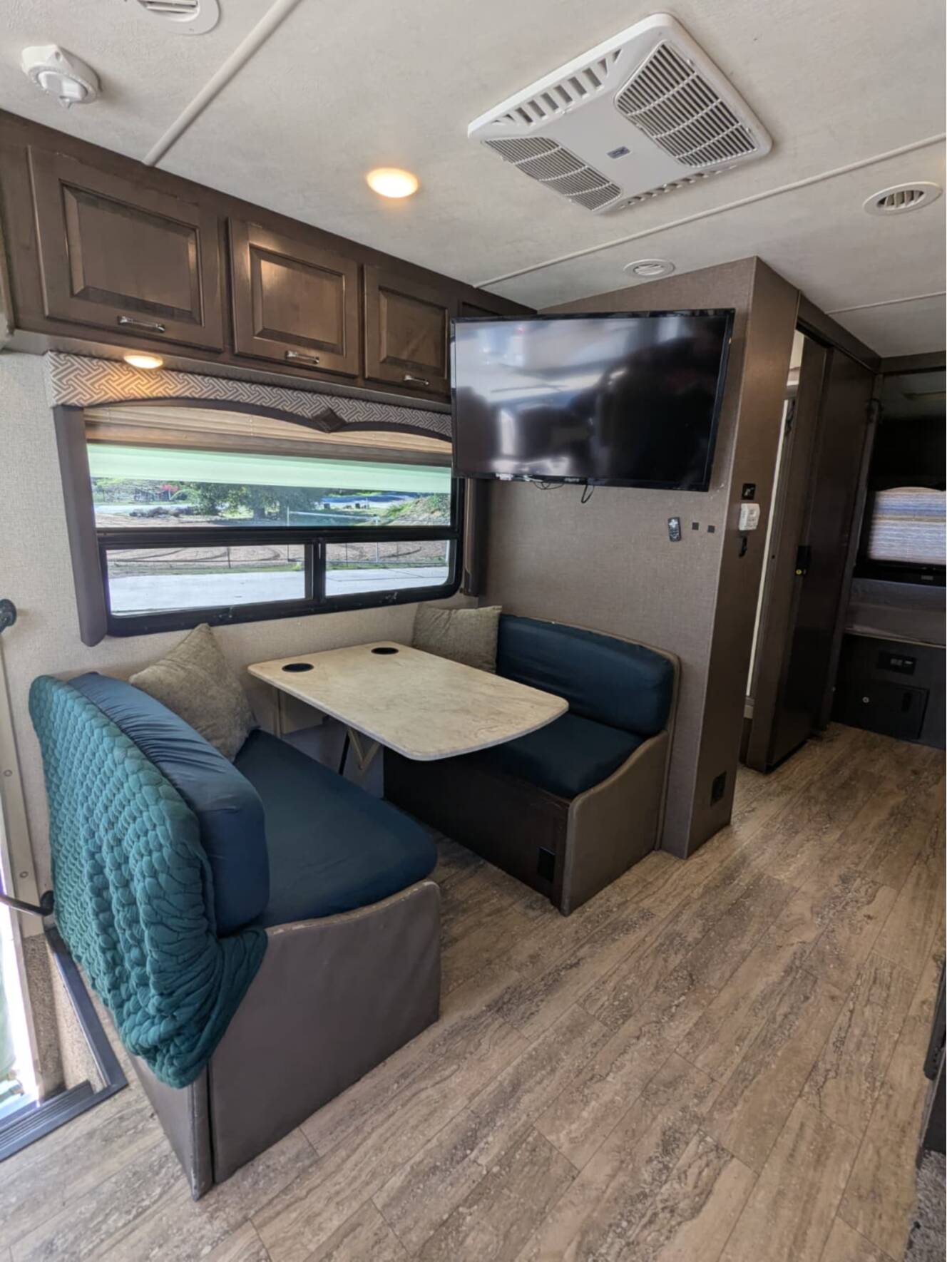 A photo of this 2018 Thor Motor Coach HURRICANE 29M