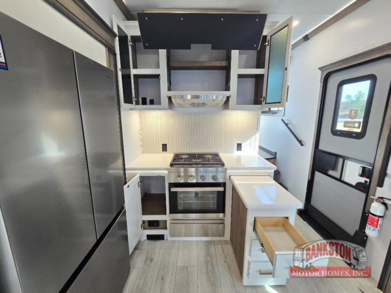 A photo of this 2026 Keystone Rv Montana 3231CK