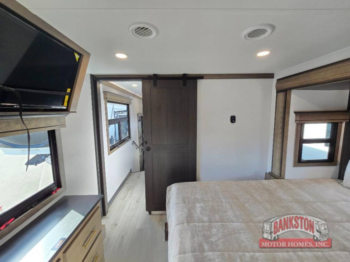 A photo of this 2026 Keystone Rv Montana 3231CK