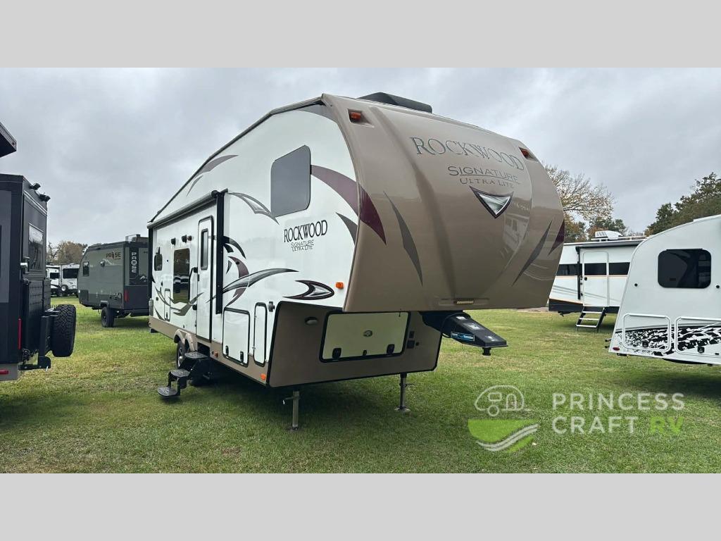 Rockwood Signature Ultra Lite Sleeps 5 For Sale - Forest River