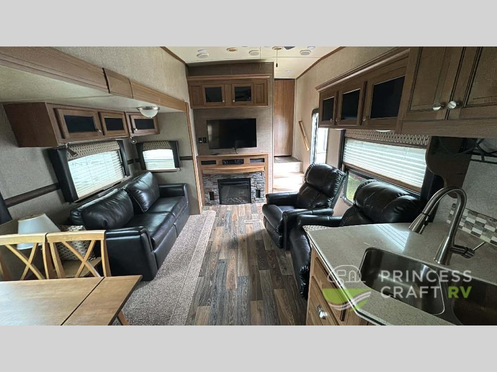 Rockwood Signature Ultra Lite Sleeps 5 For Sale - Forest River