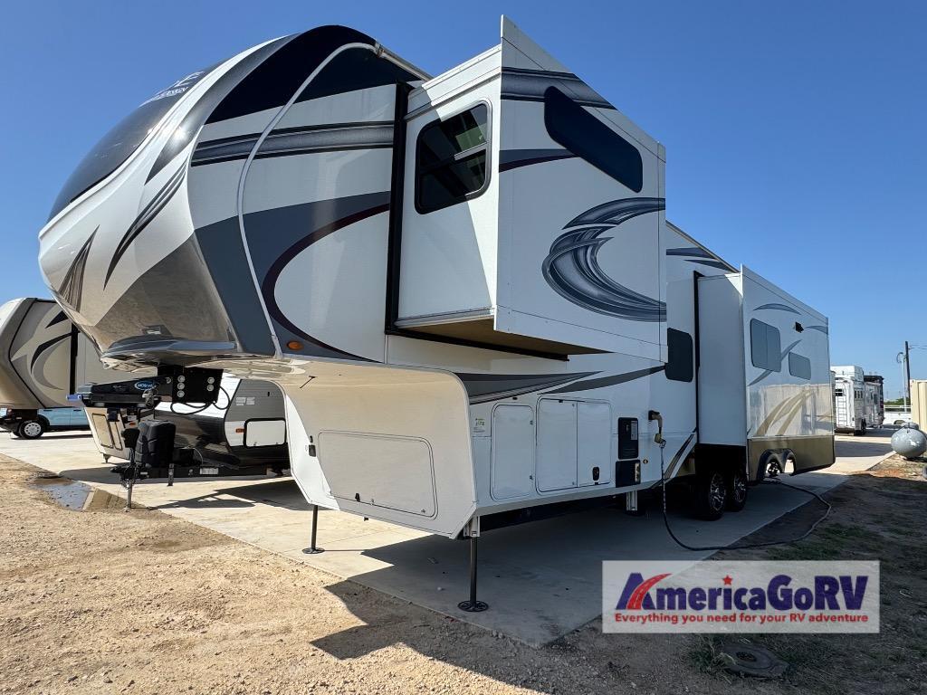 2023 Grand Design Solitude 345GK in seguin TX