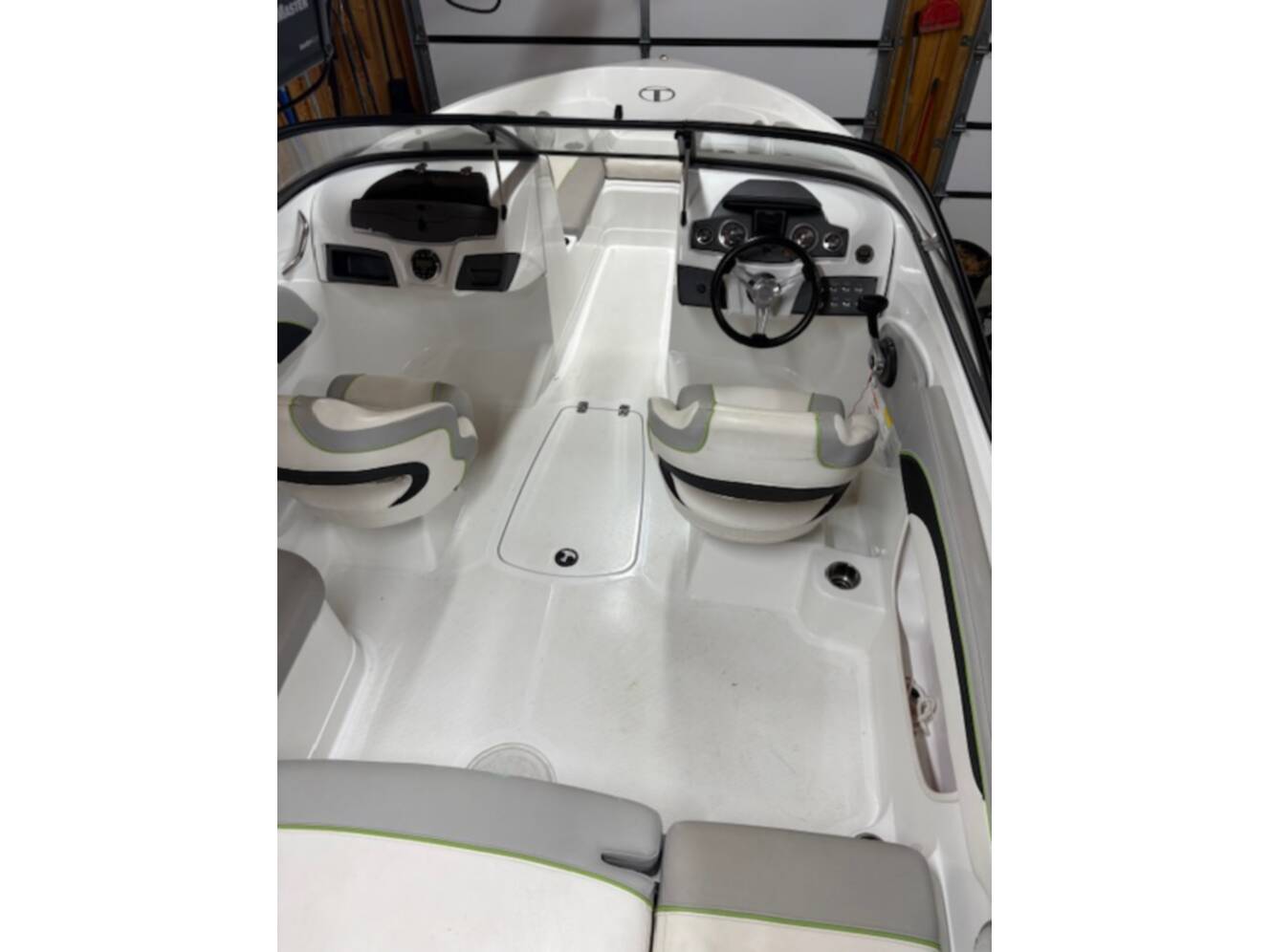A photo of this 2020 Tahoe BOWRIDER