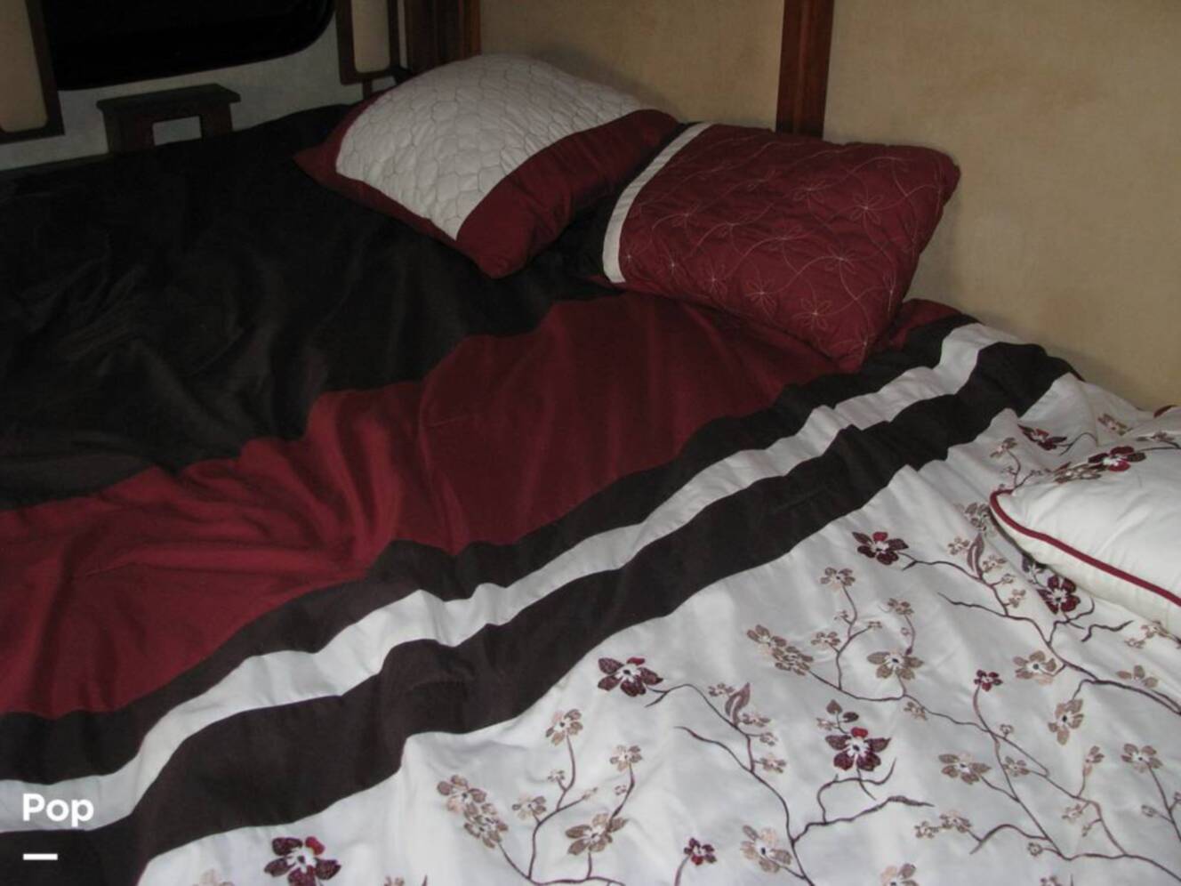 A photo of this 2007 American Coach American Tradition 42R