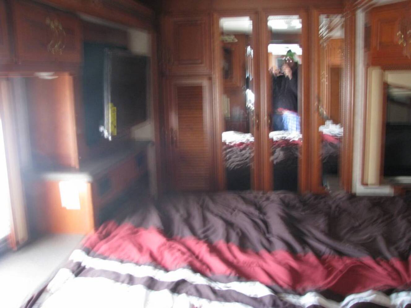 A photo of this 2007 American Coach American Tradition 42R