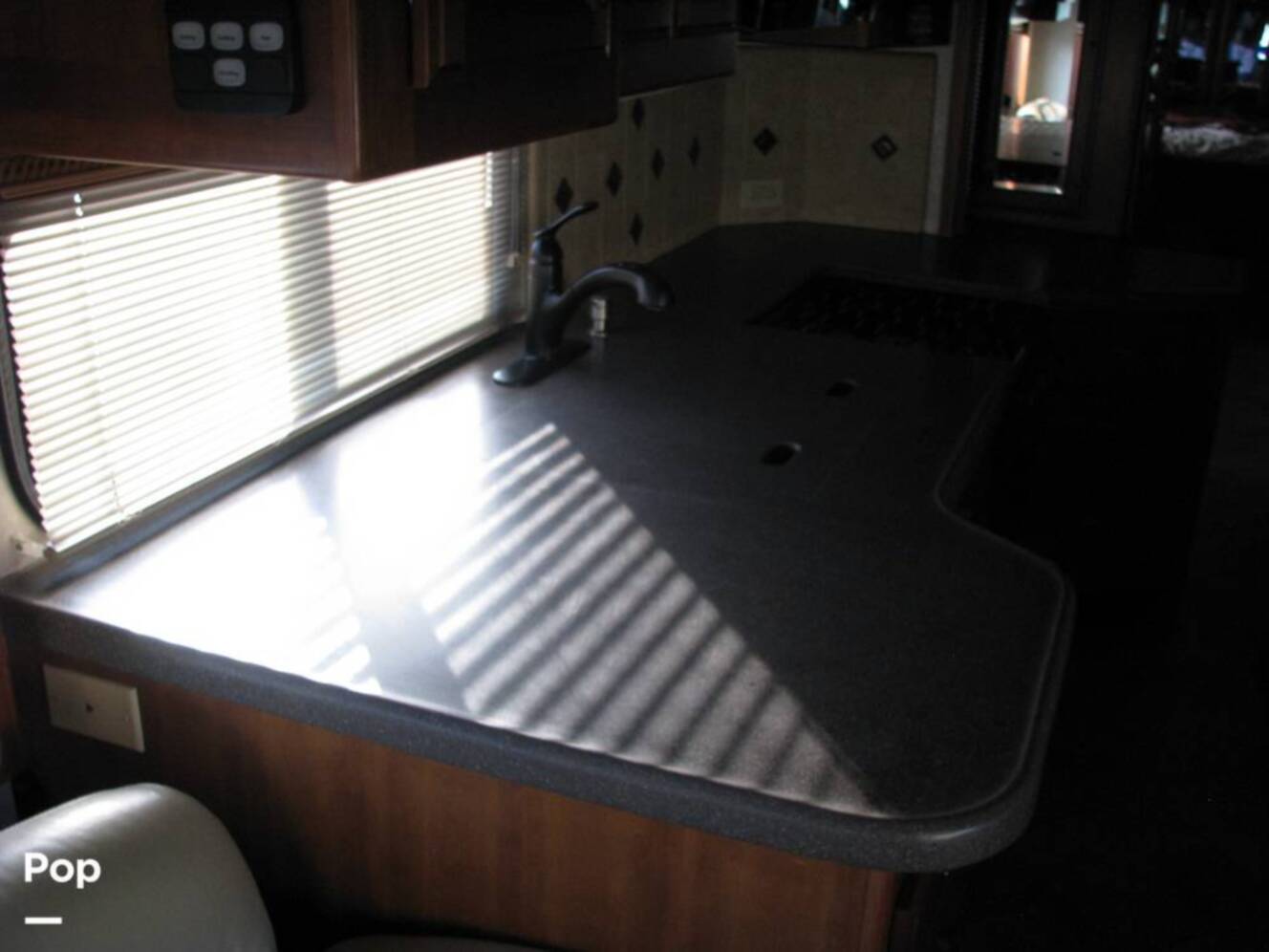 A photo of this 2007 American Coach American Tradition 42R