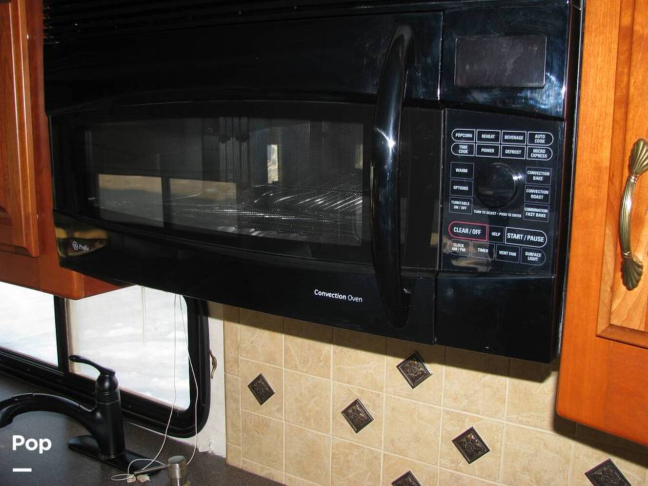 A photo of this 2007 American Coach American Tradition 42R