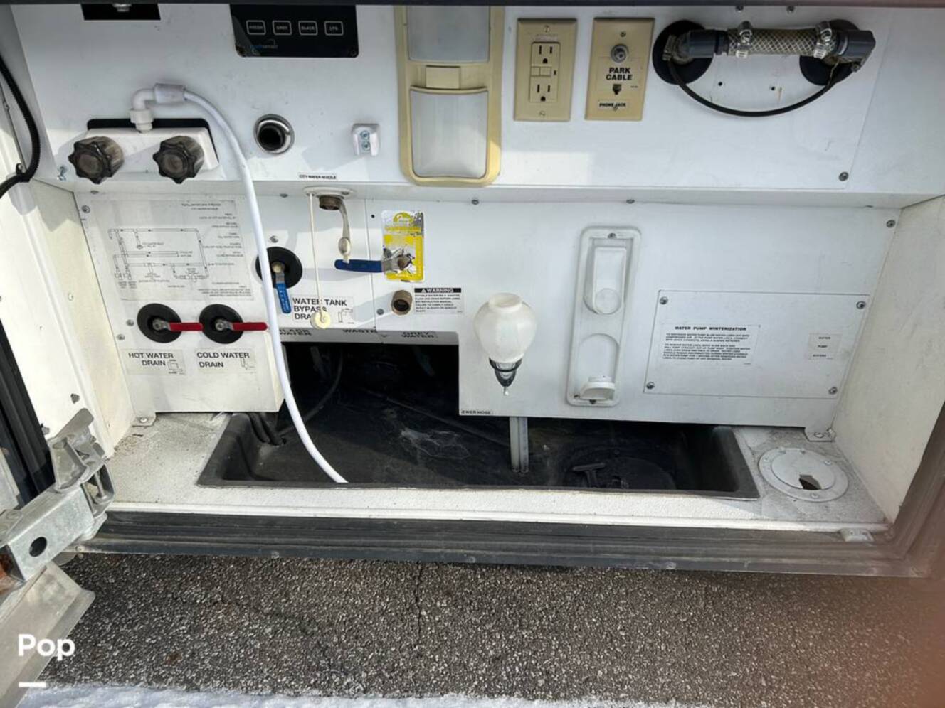 A photo of this 2007 American Coach American Tradition 42R