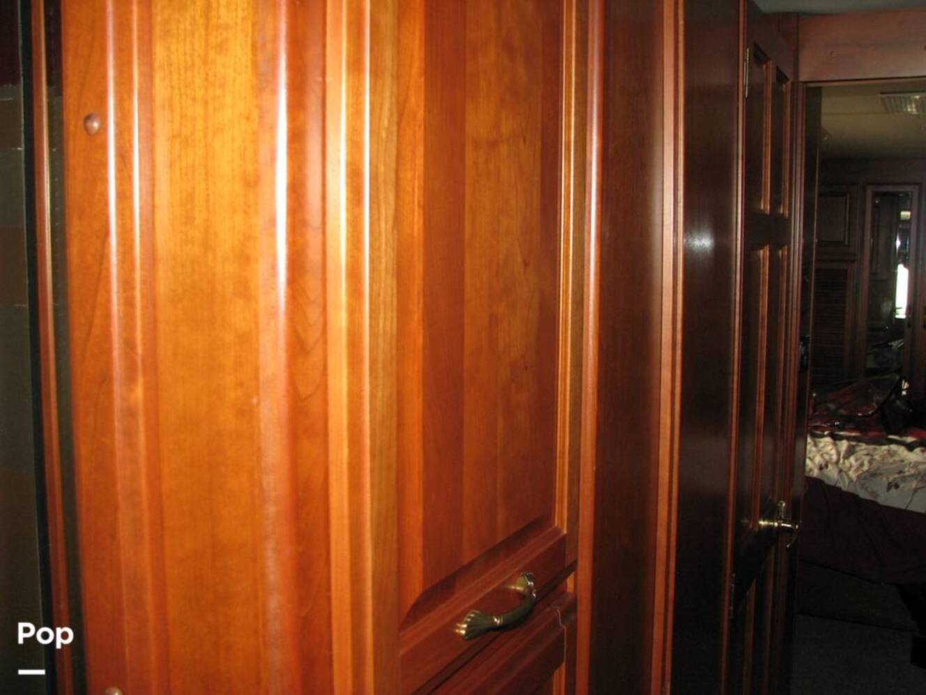 A photo of this 2007 American Coach American Tradition 42R