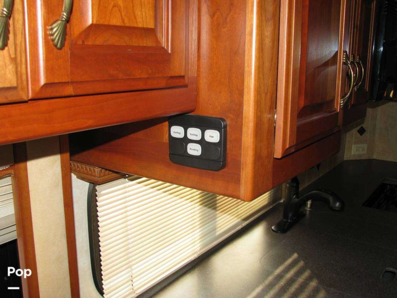 A photo of this 2007 American Coach American Tradition 42R