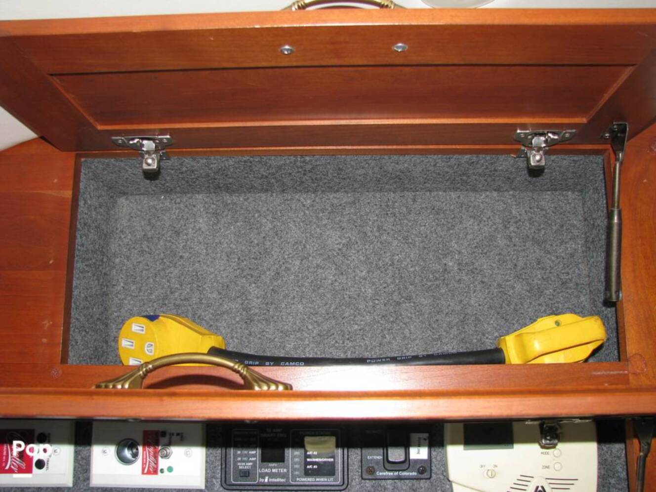 A photo of this 2007 American Coach American Tradition 42R