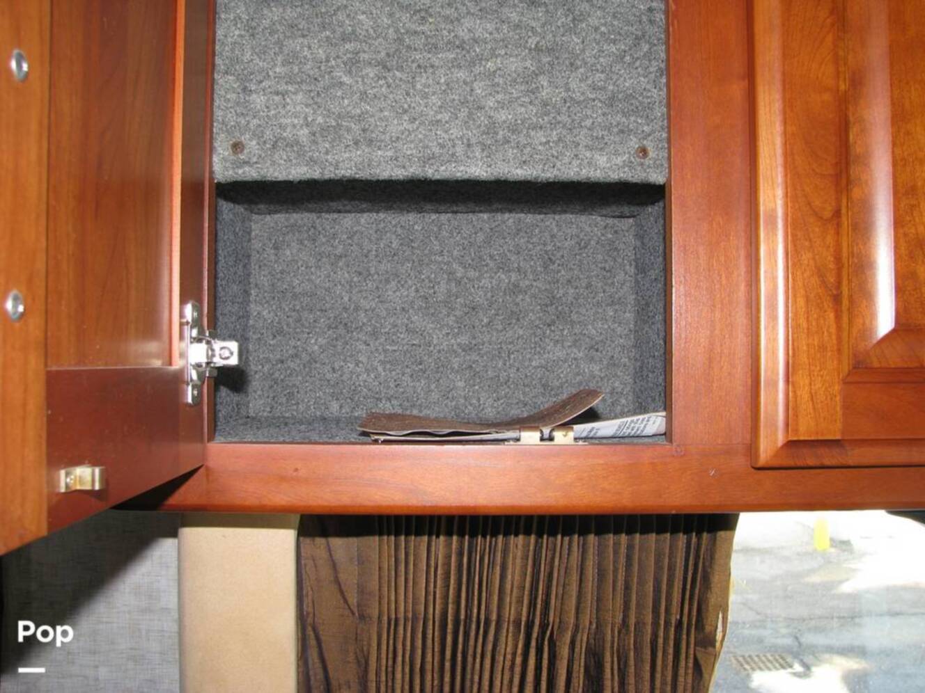 A photo of this 2007 American Coach American Tradition 42R