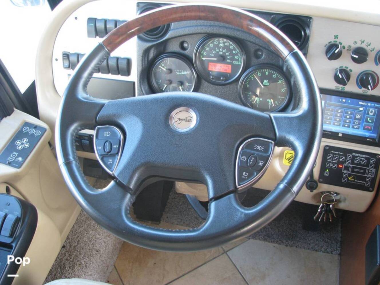 A photo of this 2007 American Coach American Tradition 42R