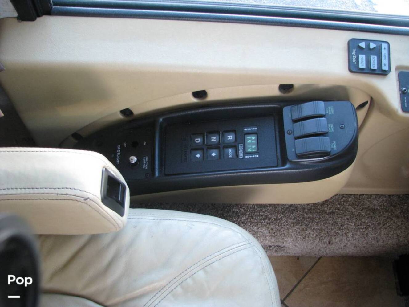 A photo of this 2007 American Coach American Tradition 42R